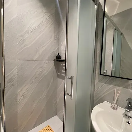 Pog Apartment *