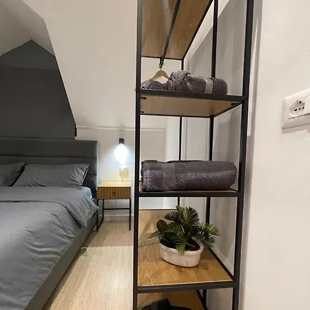 Pog Apartment